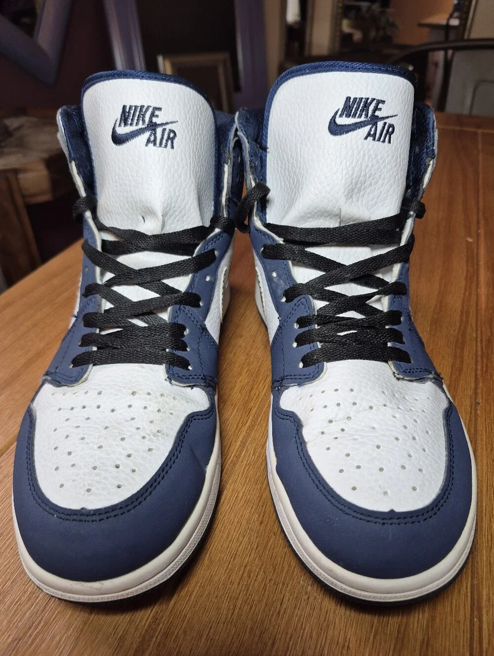 Nike Sneakers - Mens Size 8
